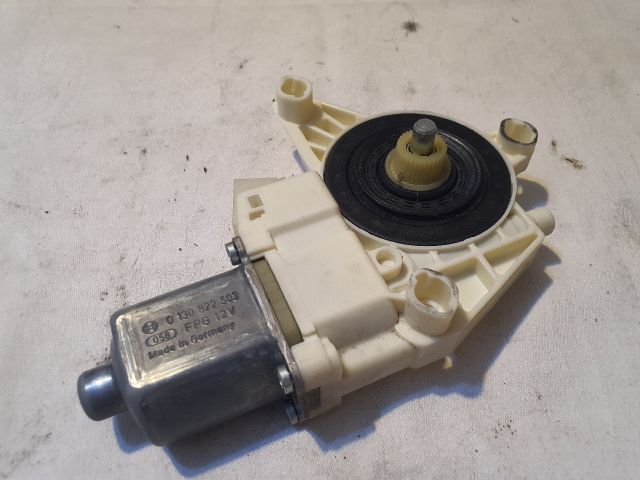 bontott MERCEDES-BENZ C-CLASS Bal első Ablakemelő Motor