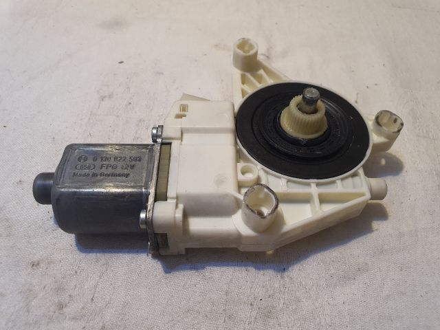 bontott MERCEDES-BENZ C-CLASS Bal első Ablakemelő Motor