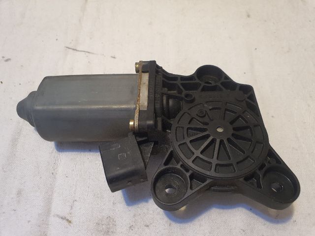 bontott MERCEDES-BENZ C-CLASS Bal első Ablakemelő Motor