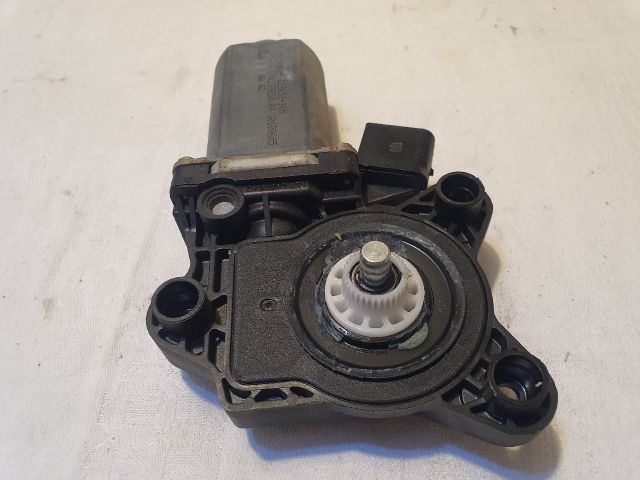 bontott MERCEDES-BENZ C-CLASS Bal első Ablakemelő Motor