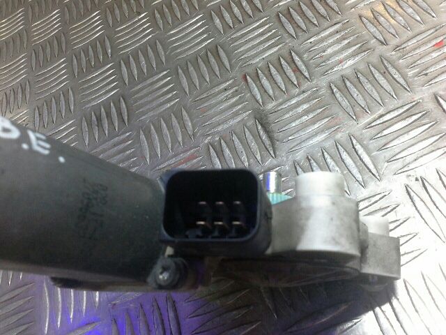 bontott MERCEDES-BENZ C-CLASS Bal első Ablakemelő Motor