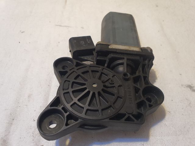 bontott MERCEDES-BENZ C-CLASS Bal első Ablakemelő Motor