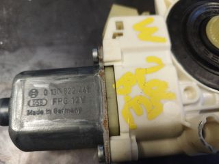 bontott MERCEDES-BENZ C-CLASS Bal első Ablakemelő Motor