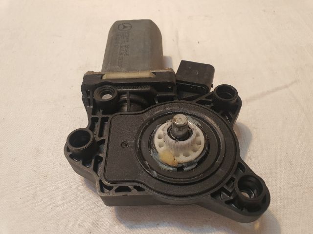 bontott MERCEDES-BENZ C-CLASS Bal első Ablakemelő Motor