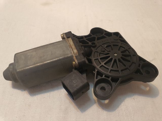 bontott MERCEDES-BENZ C-CLASS Bal első Ablakemelő Motor