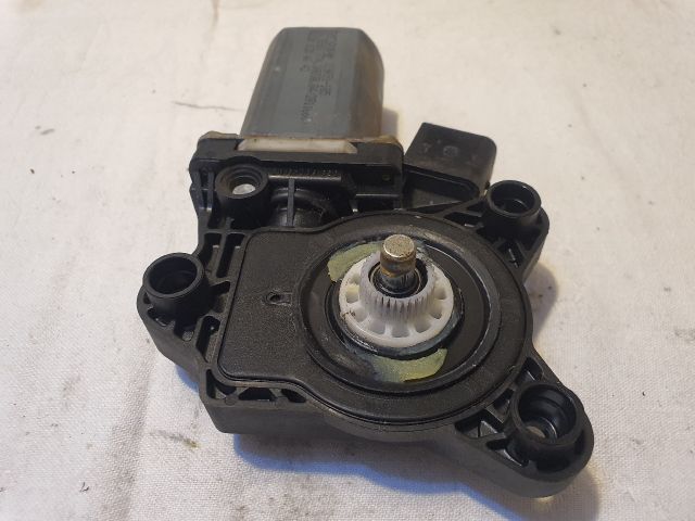 bontott MERCEDES-BENZ C-CLASS Bal első Ablakemelő Motor