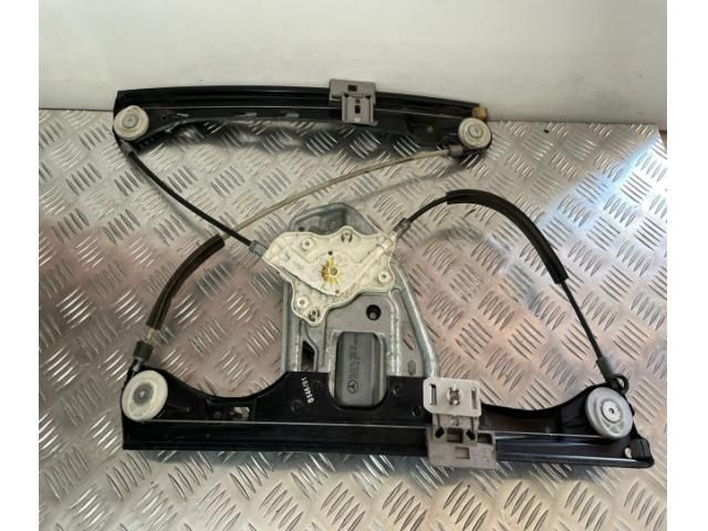 bontott MERCEDES-BENZ C-CLASS Bal első Ablakemelő Szerkezet (Elektromos)