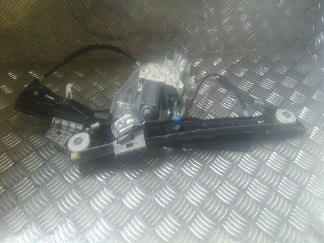 bontott MERCEDES-BENZ C-CLASS Bal első Ablakemelő Szerkezet (Elektromos)