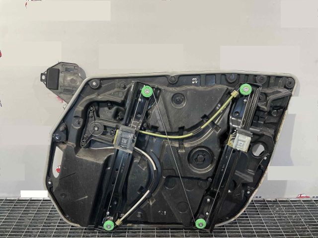 bontott MERCEDES-BENZ C-CLASS Bal első Ablakemelő Szerkezet (Elektromos)