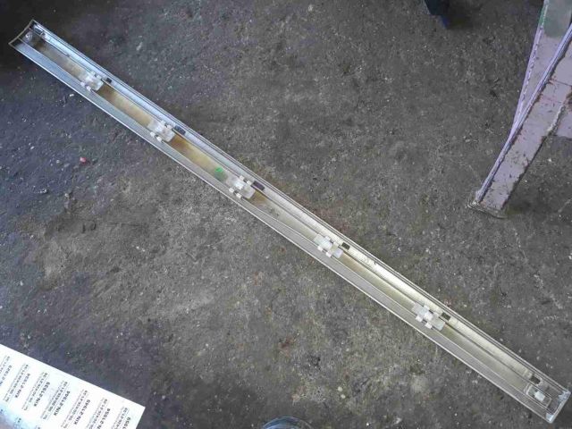 bontott MERCEDES-BENZ C-CLASS Bal első Ajtó Díszléc