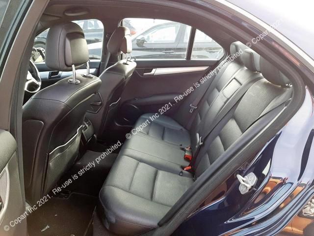 bontott MERCEDES-BENZ C-CLASS Bal első Ajtó Kárpit