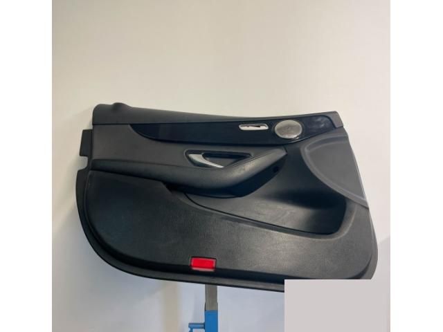 bontott MERCEDES-BENZ C-CLASS Bal első Ajtó Kárpit