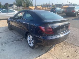 bontott MERCEDES-BENZ C-CLASS Bal első Ajtó (Üres lemez)