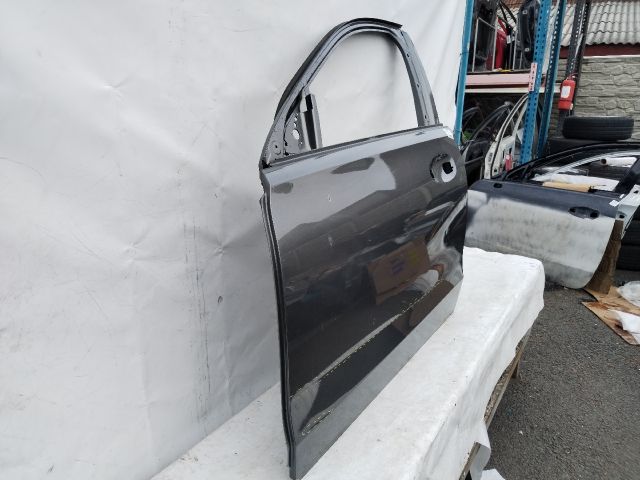 bontott MERCEDES-BENZ C-CLASS Bal első Ajtó (Üres lemez)