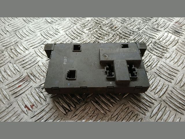 bontott MERCEDES-BENZ C-CLASS Bal első Ajtó Vezérlőegység