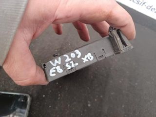 bontott MERCEDES-BENZ C-CLASS Bal első Ajtó Vezérlőegység