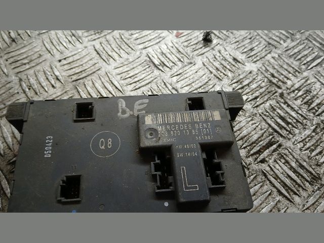 bontott MERCEDES-BENZ C-CLASS Bal első Ajtó Vezérlőegység