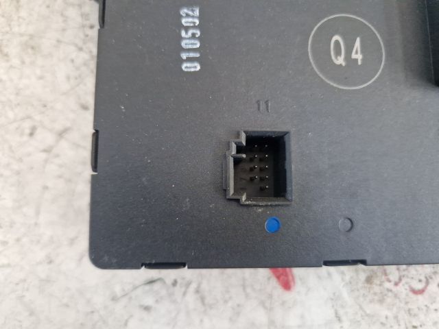 bontott MERCEDES-BENZ C-CLASS Bal első Ajtó Vezérlőegység