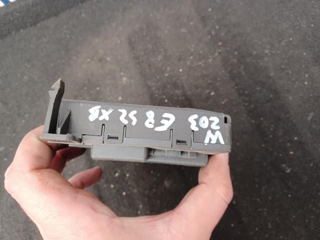 bontott MERCEDES-BENZ C-CLASS Bal első Ajtó Vezérlőegység