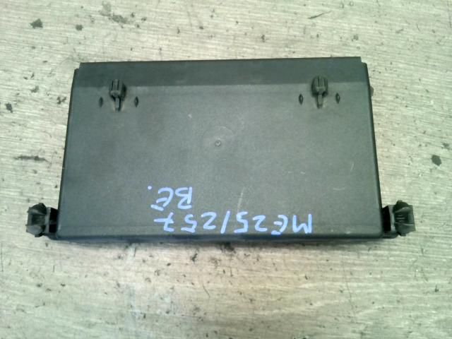 bontott MERCEDES-BENZ C-CLASS Bal első Ajtó Vezérlőegység