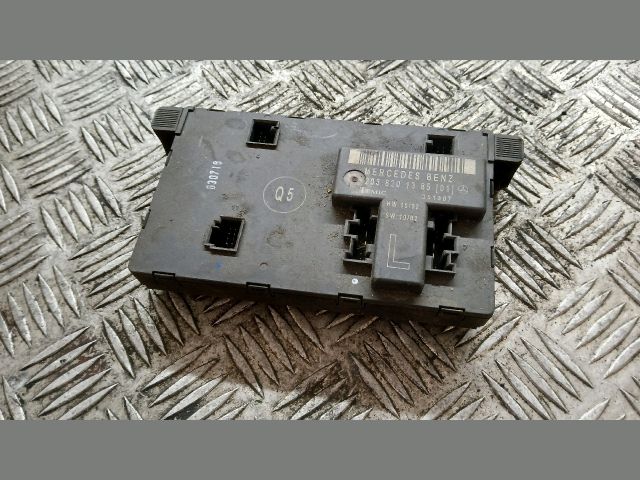 bontott MERCEDES-BENZ C-CLASS Bal első Ajtó Vezérlőegység