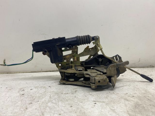 bontott MERCEDES-BENZ C-CLASS Bal első Ajtózár