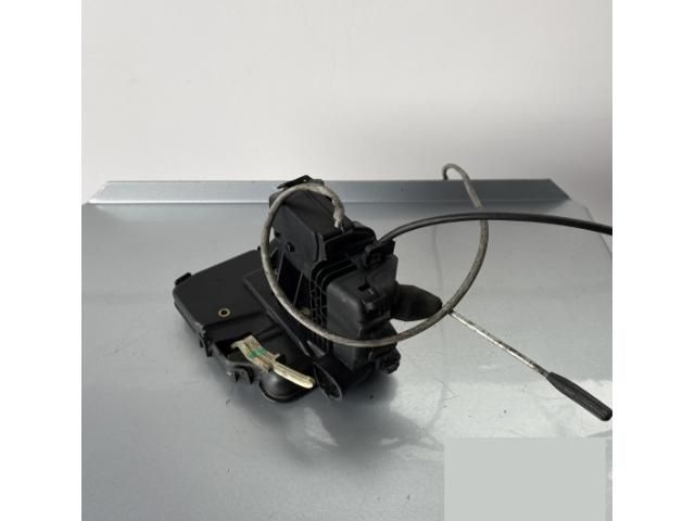 bontott MERCEDES-BENZ C-CLASS Bal első Ajtózár