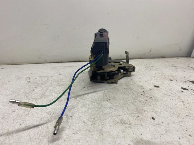 bontott MERCEDES-BENZ C-CLASS Bal első Ajtózár