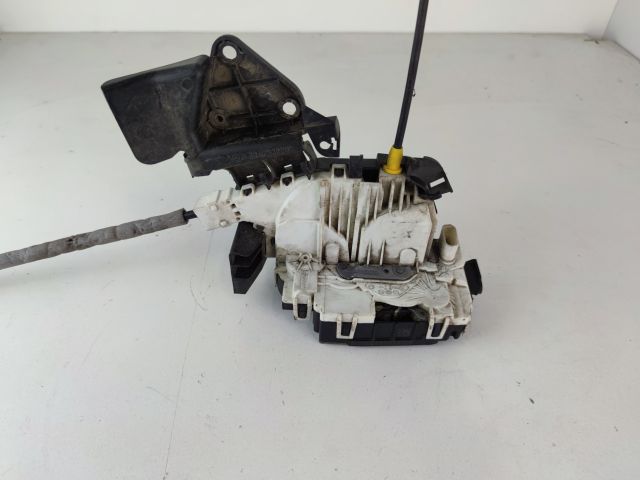 bontott MERCEDES-BENZ C-CLASS Bal első Ajtózár