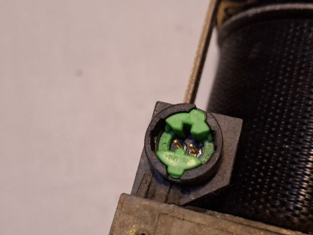 bontott MERCEDES-BENZ C-CLASS Bal első Biztonsági Öv