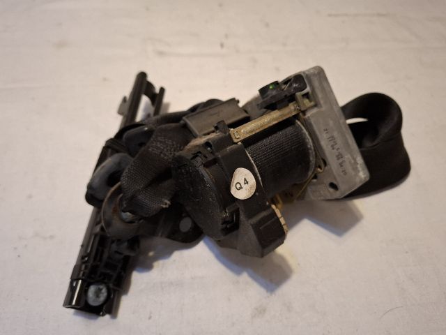 bontott MERCEDES-BENZ C-CLASS Bal első Biztonsági Öv