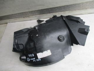 bontott MERCEDES-BENZ C-CLASS Bal első Dobbetét (Kerékjárati, Műanyag)