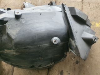 bontott MERCEDES-BENZ C-CLASS Bal első Hátsó Dobbetét (Kerékjárati, Műanyag)