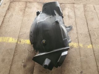 bontott MERCEDES-BENZ C-CLASS Bal első Hátsó Dobbetét (Kerékjárati, Műanyag)