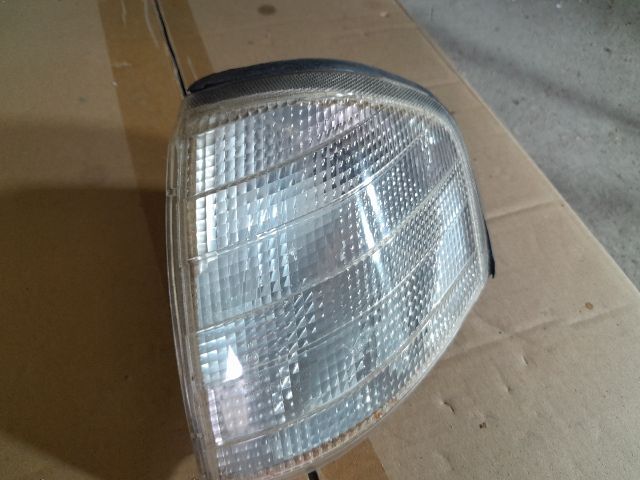 bontott MERCEDES-BENZ C-CLASS Bal első Irányjelző