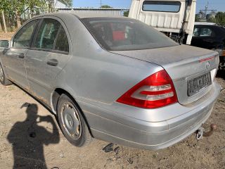 bontott MERCEDES-BENZ C-CLASS Bal első Külső Kilincs