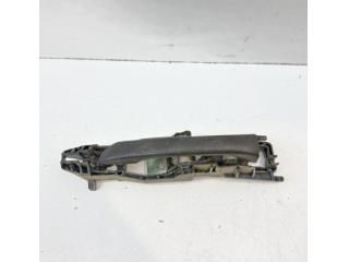 bontott MERCEDES-BENZ C-CLASS Bal első Külső Kilincsfészek