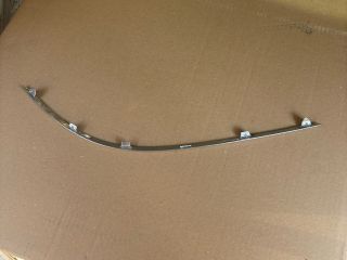 bontott MERCEDES-BENZ C-CLASS Bal első Lökhárító Díszléc