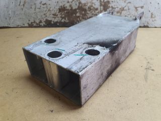 bontott MERCEDES-BENZ C-CLASS Bal első Lökhárító Merevítő Tartó (Fém)