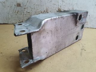 bontott MERCEDES-BENZ C-CLASS Bal első Lökhárító Merevítő Tartó (Fém)