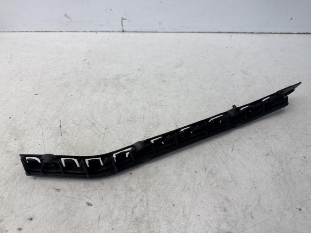 bontott MERCEDES-BENZ C-CLASS Bal első Lökhárító Tartó (Műanyag)