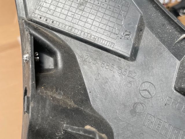 bontott MERCEDES-BENZ C-CLASS Bal első Lökhárító Tartó (Műanyag)