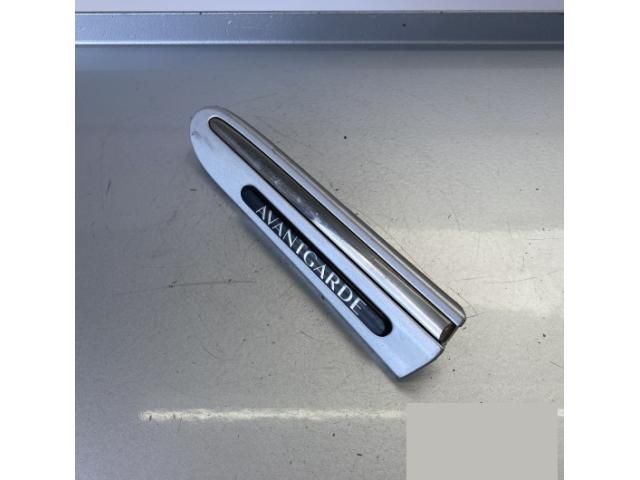 bontott MERCEDES-BENZ C-CLASS Bal első Sárvédő Díszléc