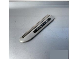 bontott MERCEDES-BENZ C-CLASS Bal első Sárvédő Díszléc