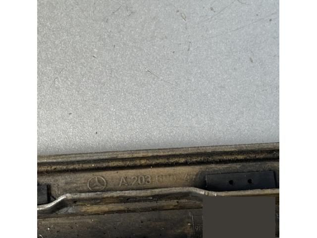 bontott MERCEDES-BENZ C-CLASS Bal első Sárvédő Díszléc