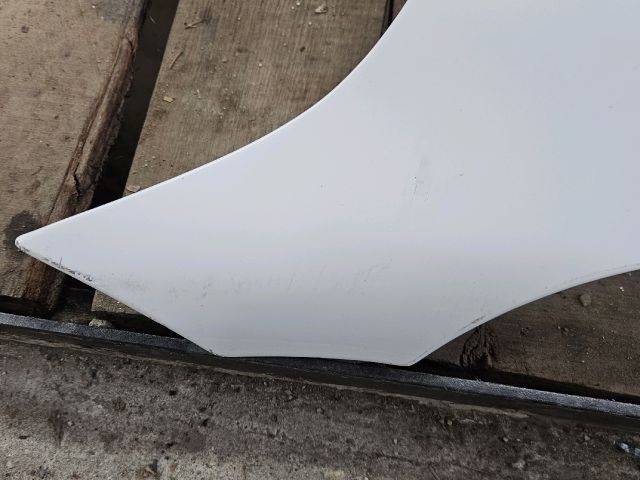 bontott MERCEDES-BENZ C-CLASS Bal első Sárvédő