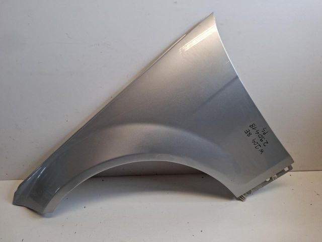 bontott MERCEDES-BENZ C-CLASS Bal első Sárvédő