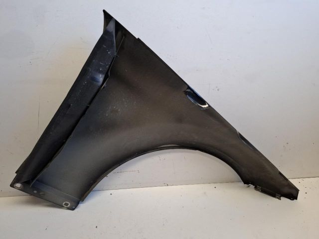 bontott MERCEDES-BENZ C-CLASS Bal első Sárvédő