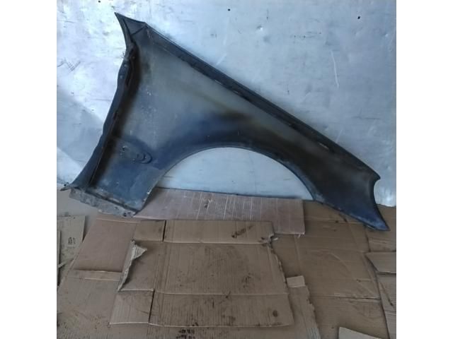 bontott MERCEDES-BENZ C-CLASS Bal első Sárvédő