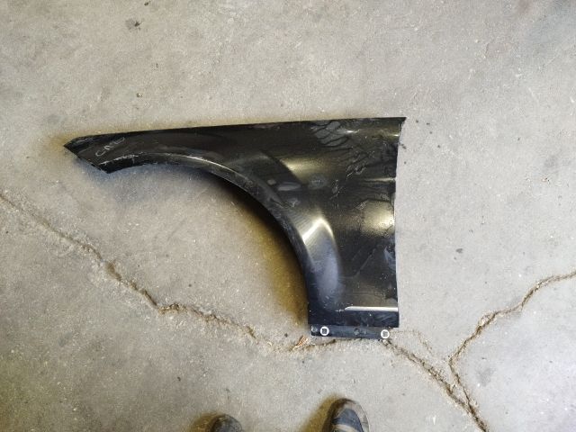 bontott MERCEDES-BENZ C-CLASS Bal első Sárvédő